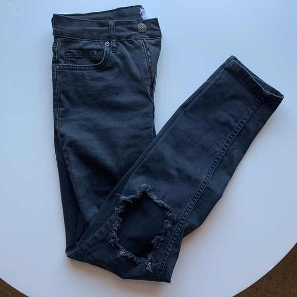 Free People | Destroyed Jeans - Picture 4 of 5